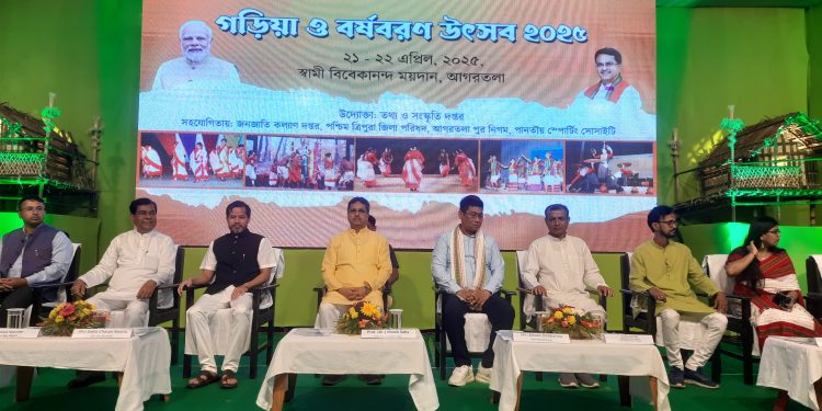 মুখ্যমন্ত্রী  ডঃ মানিক সাহা গড়িয়া ও বর্ষবরন উৎসব এ যোগ দেন