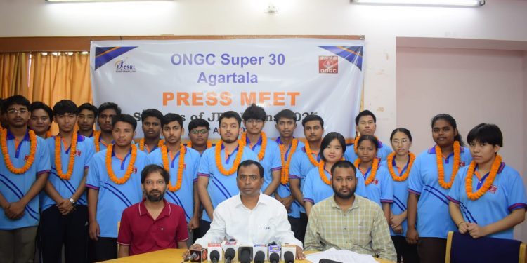 ONGC সুপার 30 নিয়ে সাংবাদিক সম্মেলন আগরতলা প্রেসক্লাবে