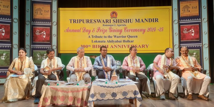 ত্রিপুরেশ্বরী শিশু মন্দিরের বাৎসরিক অনুষ্ঠান ও পুরস্কার বিতরণী ২০২৪-২৫ উদযাপন