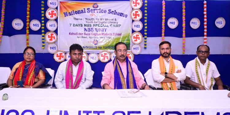 ত্রিপুরার খুদিরাম বসু ইংলিশ মিডিয়াম স্কুলের, এনএসএস ক্যাম্প সাত দিনের বিশেষ শিবিরের আয়োজন করা হয়েছে,