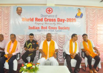 মাননীয় রাজ্যপাল শ্রী ইন্দ্র সেনা রেড্ডি নাল্লু আগরতলার রেড ক্রস সোসাইটি ত্রিপুরা রাজ্য শাখায় বিশ্ব রেড ক্রস দিবস উদযাপন অনুষ্ঠানে