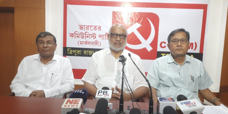 সিপিআইএম দলের নবনির্বাচিত সর্বভারতীয় সাধারণ সম্পাদক এম এ বেবির নেতৃত্বে সিপিএম ত্রিপুর রাজ্য কমিটির একদিনের বৈঠক শুরু হল