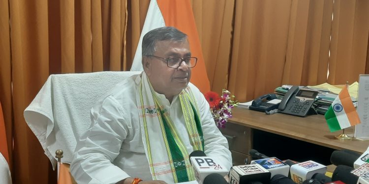 বিকশিত কৃষি সংকল্প অভিযান কর্মসূচি বিভিন্ন তথ্য  নিয়ে সচিবালয়ে সাংবাদিক সম্মেলন করে কৃষি মন্ত্রী রতন লাল নাথ।।