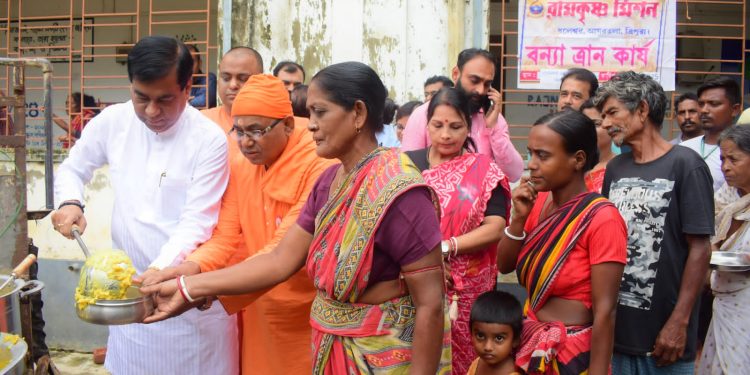 আত্মের সেবায় সর্বদাই এগিয়ে আছে রামকৃষ্ণ মিশন।