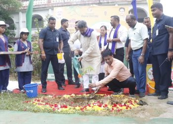 একটি গাছ মায়ের নামে রাজ্য জুড়ে এক যুগে বৃক্ষরোপণ অভিযানের উদ্বোধন করবেন ডাক্তার প্রফেসর মানিক সাহা