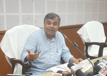 রাজনৈতিক খুন হওয়া পরিবারের পাশে সরকার।।। আর্থিক সাহায্য করবে পরিবার গুলোকে সচিবালয়ে সাংবাদিক সম্মেলনে জানান মন্ত্রী রতন লাল নাথ।।