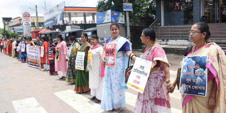 সারা ভারত গণতান্ত্রিক নারী সমিতি অভয়নগর অঞ্চল কমিটির উদ্যোগে রাধানগর বাসস্ট্যান্ডের সামনে মানববন্ধন কর্মসূচি পালিত হবে সকাল ১১:৩০টায়।সকল সাংবাদিক বন্ধুদের উপস্থিত থাকার জন্য অনুরোধ রইল …