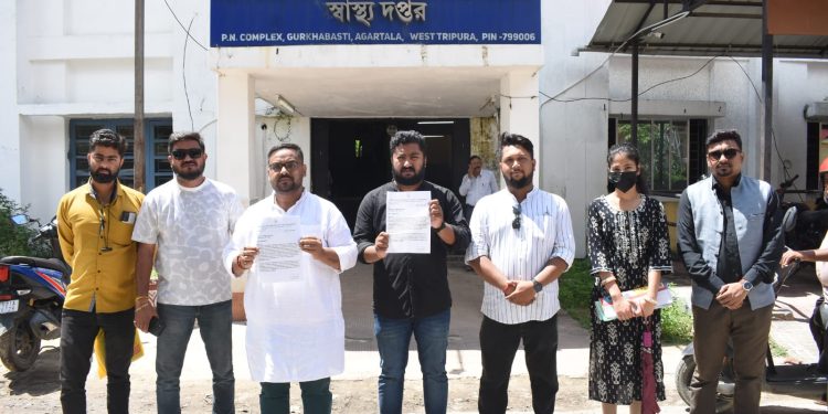 সকল সাংবাদিক বন্ধুদের জানানো যাচ্ছে আজ ৪রা জুলাই ২০২৫ ইং রোজ শুক্রবার Director of health& services ( gurkhabosti) অফিসে চরকি প্রদান প্রক্রিয়ায় চরম অবনতির বিরুদ্ধে এক ডেপুটেশন প্রদান করা হবে