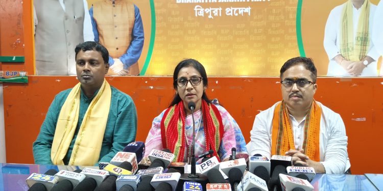 বিজেপি’র উদ্যোগে আজ এক সাংবাদিক সম্মেলনের আয়োজন করা হয়