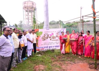 থিমে স্বপ্ন, উৎসবে উড়ান—শিবনগর মডার্ন ক্লাব ও আমরা তরুণ দলের খুঁটি পুজোর মধ্য দিয়ে সূচনা হল এবারের দুর্গোৎসবের