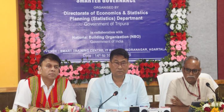 আজ আইটি ভবনের স্মার্ট ট্রেনিং সেন্টারে অনুষ্ঠিত হলো “General AI for Impact: Smart Tools for Smarter Governance” শীর্ষক সমাপনী ও প্রেস ব্রিফিং অনুষ্ঠান।