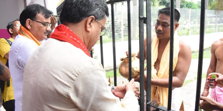 রাজবাড়ীর রাজন্য আমল থেকে চালু ঐতিহ্যবাহী কের পূজায় প্রথমবারের মতো অংশ নিলেন রাজ্যের মুখ্যমন্ত্রী অধ্যাপক ডাঃ মানিক সাহা।