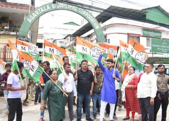 পৌর নিগমের রাস্তাঘাট সহ বিভিন্ন ধরনের দুর্নীতির বিরুদ্ধে সরব হলেন তৃণমূল কংগ্রেস!