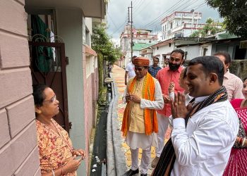 নরেন্দ্র মোদীর ১১ বছরব্যাপী প্রধানমন্ত্রিত্বের সাফল্য তুলে ধরতে ঘরে ঘরে প্রচারে নেমেছে বিজেপি — উন্নয়নের বার্তা পৌঁছাচ্ছে সাধারণ মানুষের দুয়ারে।