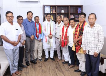 জনজাতি সমাজপতিদের সাথে আলোচনায় মুখ্যমন্ত্রী