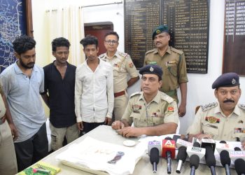 ২৪ ঘন্টার মধ্যে দুর্গা চৌমুহনী চুরি কান্ডে গ্রেফতার করে পশ্চিম থানার পুলিশ।