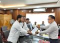 শিক্ষা প্রতিষ্ঠান গুলিতে শিক্ষা বান্ধব পরিবেশ ফিরিয়ে আনার স্বার্থে ৪ দফা দাবিতে এস এফ আই ডুকলি বিভাগীয় কমিটির উদ্যোগে শিক্ষা অধিকর্তার নিকট ডেপুটেশন প্রদান করা হয়।