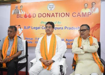 আইনজীবী সেলের উদ্যোগে আয়োজিত রক্তদান শিবিরে মুখ্যমন্ত্রী ডা. মানিক সাহার উপস্থিতি