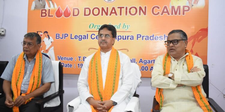 আইনজীবী সেলের উদ্যোগে আয়োজিত রক্তদান শিবিরে মুখ্যমন্ত্রী ডা. মানিক সাহার উপস্থিতি