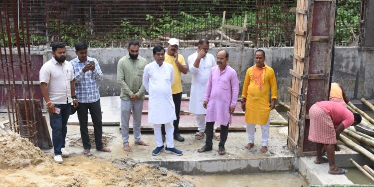 মেহের কালীবাড়ি মন্দির নির্মাণস্থল পরিদর্শনে আগরতলা পুর নিগমের মেয়র