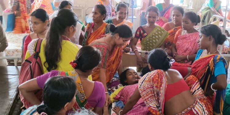 চিকিৎসায় গাফিলতির অভিযোগে ক্ষোভে ফেটে পড়লেন মৃত ছাত্রীর পরিবার ও স্থানীয়রা