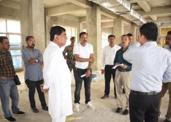 আগরতলায় প্রস্তাবিত নতুন সিভিল হাসপাতালের নির্মাণকাজ পরিদর্শনে মেয়র