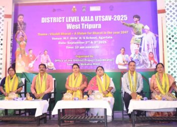 এম. টি. গার্লস হাই স্কুলে জেলা স্তরের কলা উৎসব ২০২৫-এর শুভ সূচনা