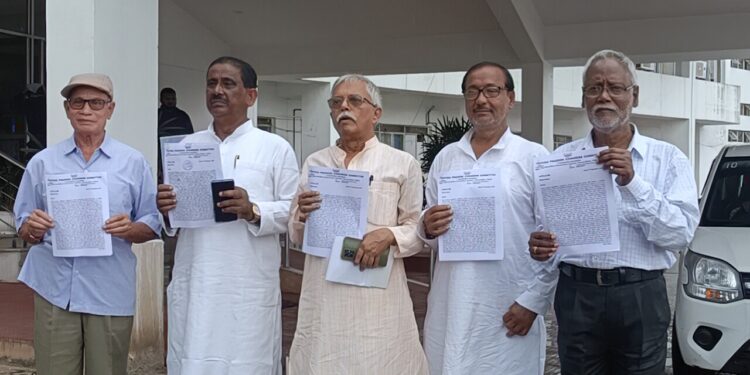 দাবিদাওয়া নিয়ে মুখ্যমন্ত্রীর দরবারে হাজির কংগ্রেস প্রতিনিধি দল 