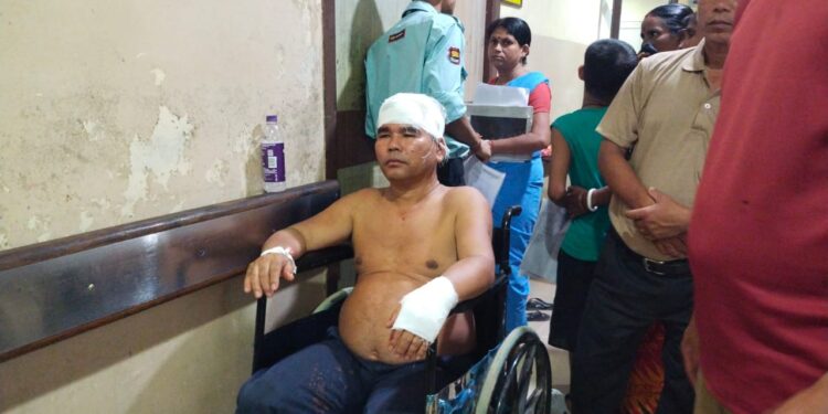 বিজেপি সাংসদ বিপ্লব কুমার দেবের অনুষ্ঠানে হামলার অভিযোগ ঘিরে উত্তেজনা, তিপ্রা মথার বিরুদ্ধে অভিযোগ তুলল বিজেপি।