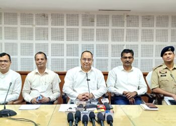 পূজোকে সামনে রেখে শব্দদূষণ রোধ ও পরিবেশ সুরক্ষায় বার্তা দিলেন মন্ত্রী সাংবাদিক বৈঠকে