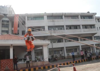 আন্তর্জাতিক দুর্যোগ ঝুঁকি হ্রাস দিবসে আগরতলায় মকড্রিল প্রদর্শনী, বিপর্যয় মোকাবিলায় প্রস্তুতির বার্তা