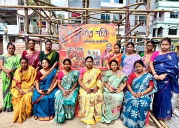 ২০ নং ওয়ার্ডের খুসবাগান এলাকায় মাতৃ শক্তির উদ্যোগে প্রথমবার শ্যামা মায়ের পূজা উদযাপন, সাংবাদিক সম্মেলনে জানানো হল পূজার কর্মসূচি