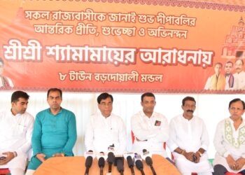 বিজেপি’র বড়দোয়ালী মণ্ডলের উদ্যোগে এবছরও অনুষ্ঠিত হচ্ছে শ্যামা আরাধনা! ধর্মীয় ভক্তি আর আনন্দে মেতে উঠেছেন এলাকাবাসী।