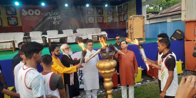 নন্দনগর সেন পাড়াতে ১০০ তম সপ্তাহিক সংস্কৃতি হাটের আনুষ্ঠানিক উদ্বোধন করেন মুখ্যমন্ত্রী ডা: মানিক সাহা। রবিবার।