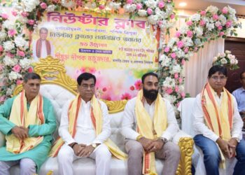 রামনগরের ঐতিহ্যবাহী নিউ স্টার ক্লাবের নতুন ভবনের উদ্বোধন করলেন বিধায়ক দীপক মজুমদার। উপস্থিত ছিলেন ক্লাবের সভাপতি স্বপন ভট্টাচার্য, সম্পাদক প্রবীর কুমার পাল ও অন্যান্য সদস্যরা।