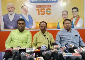 আসন্ন পাহাড় ভোট ঘিরে সংগঠন চাঙা করতে কৌশল নির্ধারণে বৈঠকে প্রদেশ বিজেপি নেতৃত্ব।