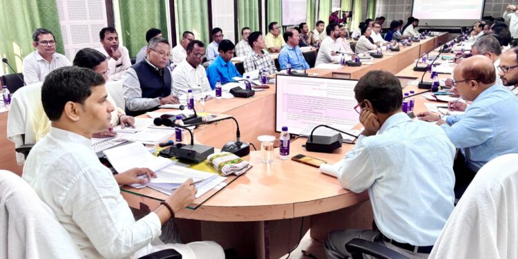 রাজ্যের মৎস্য চাষের উন্নয়ন ও বিভিন্ন প্রকল্পের অগ্রগতি নিয়ে গোর্খাবস্তি কার্যালয়ে অনুষ্ঠিত হলো মৎস্য দপ্তরের দ্বিতীয় রাজ্যভিত্তিক পর্যালোচনা বৈঠক।