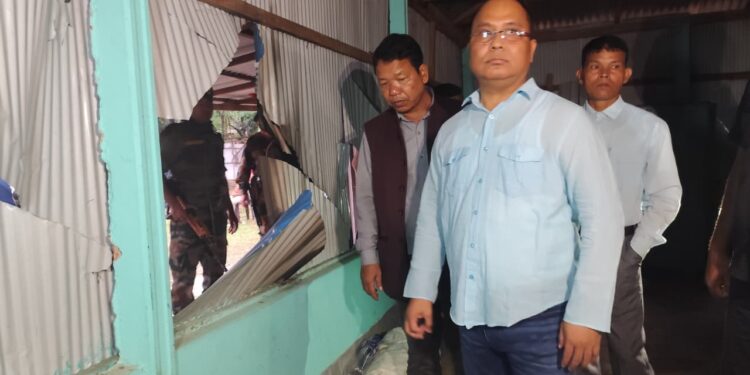 মথা–বিজেপি সংঘর্ষ ইস্যুতে পুলিশের নিরপেক্ষতা নিয়ে গুরুতর প্রশ্ন তুললেন মন্ত্রী অনিমেষ দেববর্মা।