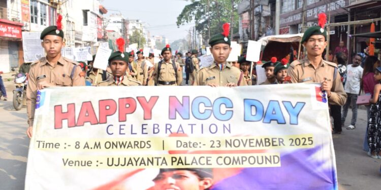 এনসিসি ডে উপলক্ষে ক্যাডেটদের অংশগ্রহণে শহরের রাস্তাজুড়ে অনুষ্ঠিত হল সচেতনতা মিছিল। হাতে ব্যানার ও পোস্টার নিয়ে তরুণ ক্যাডেটরা জাতীয় ঐক্য, শৃঙ্খলা ও দায়িত্ববোধের বার্তা ছড়িয়ে দিল।