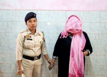 অবশেষে পুলিশের ফাঁদে মাধুরী! কৃষ্ণনগর থেকে ৯ গ্রাম হেরোইনসহ গ্রেপ্তার।