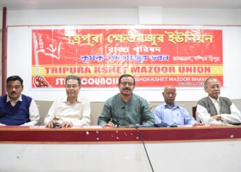 বিভিন্ন শ্রমিক ইস্যু নিয়ে সাংবাদিকদের মুখোমুখি ত্রিপুরা ক্ষেত মজুর ইউনিয়ন।