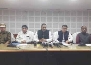 লাইট হাউস প্রকল্পের কাজে গতি— আগামী মে মাসেই সম্পূর্ণ হওয়ার আশাবাদ রাজ্য নগরোন্নয়ন সচিব অভিষেক সিং-এর। কাজের জটিলতা দূর হওয়ায় দ্রুত অগ্রগতির ইঙ্গিত।