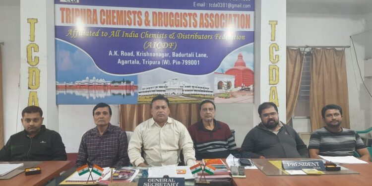 ত্রিপুরা কেমিস্ট অ্যান্ড ড্রাগিস্ট অ্যাসোসিয়েশনের 50 বছর পূর্তি উপলক্ষে আগামী ২৮ ডিসেম্বর সুকান্ত একাডেমিতে সাধারণ সভার আয়োজন। প্রস্তুতির চূড়ান্ত পর্যায়ের কথা জানালেন সাধারণ সম্পাদক সত্যব্রত দেবনাথ।