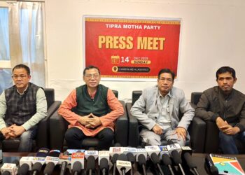 বিজেপি ভয় পেয়ে মিথ্যা তথ্য ছড়াচ্ছে। ২৬ তারিখ ফের এডিসি, ২৮ তারিখ সরকার গঠন—দাবি রাজেশ্বরের।