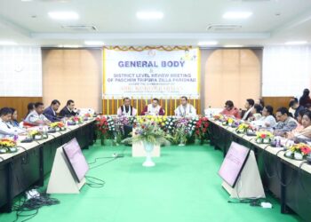 রেগা নিয়ে চলমান বিতর্ককে ঘিরে তীব্র ক্ষোভ প্রকাশ করে প্রতিক্রিয়া জানালেন পঞ্চায়েত মন্ত্রী কিশোর বর্মন।