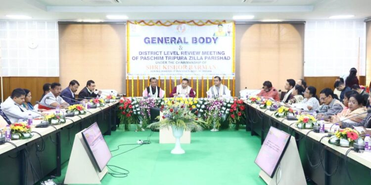 রেগা নিয়ে চলমান বিতর্ককে ঘিরে তীব্র ক্ষোভ প্রকাশ করে প্রতিক্রিয়া জানালেন পঞ্চায়েত মন্ত্রী কিশোর বর্মন।