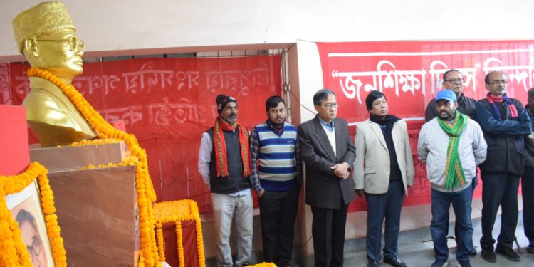 প্রতি বছরের মতো এই বছরও সিপিআইএম-এর উদ্যোগে দশরথ দেব স্মৃতিভবনে যথাযোগ্য মর্যাদা ও ভাবগাম্ভীর্যের সঙ্গে জনশিক্ষা দিবস পালিত হয়। অনুষ্ঠানে উপস্থিত ছিলেন বিরোধী দলনেতা জীতেন্দ্র চৌধুরী সহ দলের অন্যান্য নেতৃবৃন্দ ও কর্মীরা।