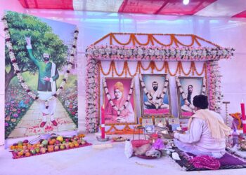 নাগেরজলা এলাকায় উৎসবের আবহে পালিত হল কল্পতরু উৎসব।