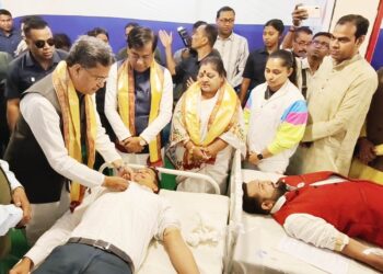 স্বর্গীয় মাখন লাল সাহার ২৮তম মৃত্যুবার্ষিকী উপলক্ষে মানবিক উদ্যোগ।মুখ্যমন্ত্রীর বাসভবনে আয়োজিত রক্তদান শিবিরে স্বেচ্ছাসেবীদের সক্রিয় অংশগ্রহণ।