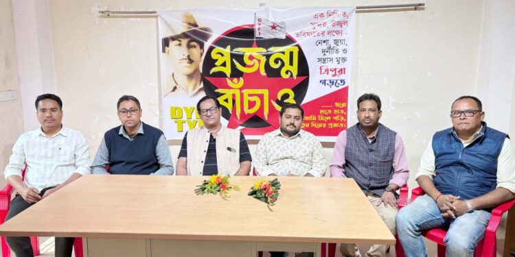 প্রজন্ম বাঁচাতে ঐক্যবদ্ধ ডাক—নেশা, জুয়া, দুর্নীতি ও সন্ত্রাস মুক্ত ত্রিপুরা গড়ার লক্ষ্যে পথে নামল ডিওয়াইএফআই ও টি ওয়াই এফ।